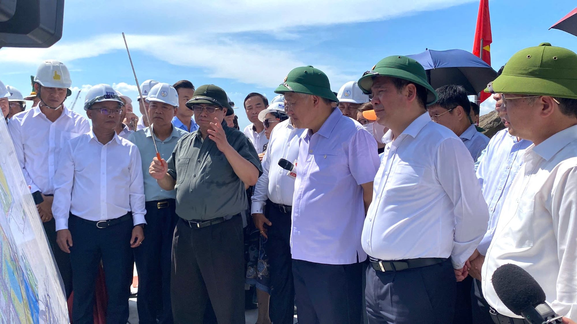 Thủ tướng: Cần thần tốc hơn nữa để hoàn thành dự án cảng Liên Chiểu đúng tiến độ