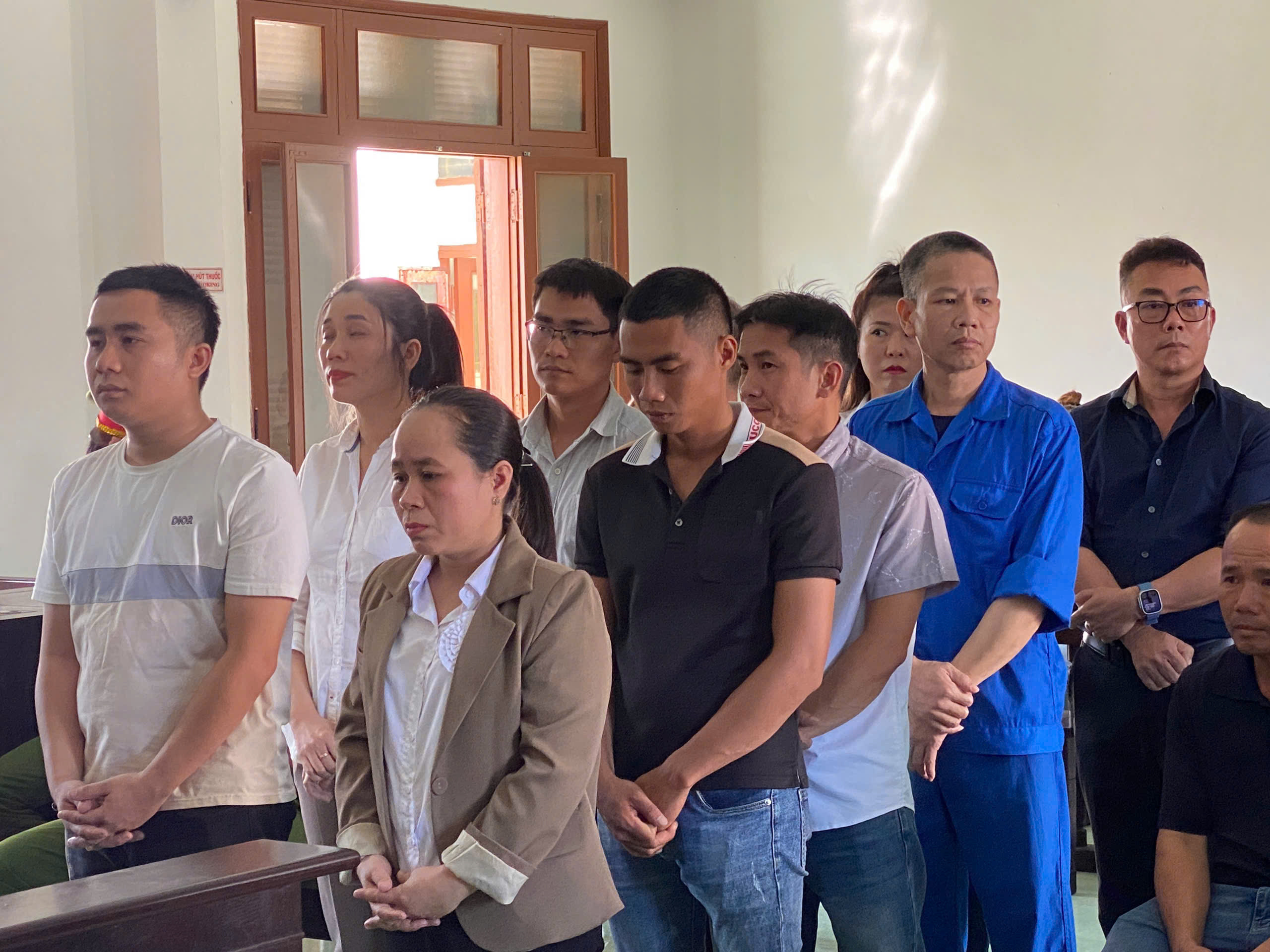 Nhận hối lộ khi đăng kiểm xe cơ giới tại Phú Yên, 10 bị cáo lĩnh án tù