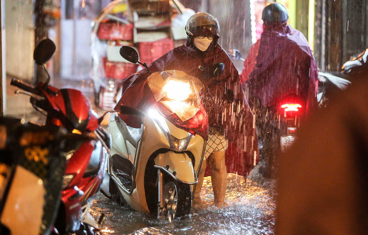 Bão Yagi tiếp tục mạnh thêm, miền Bắc sắp hứng đợt mưa lớn diện rộng