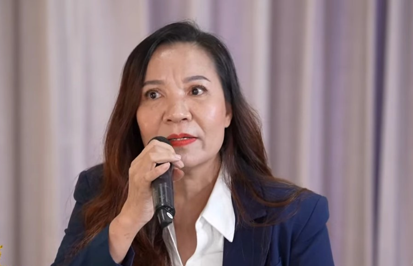 Cộng đồng mạng đòi sao kê tài khoản nhận tiền từ thiện của chủ mái ấm Hoa Hồng