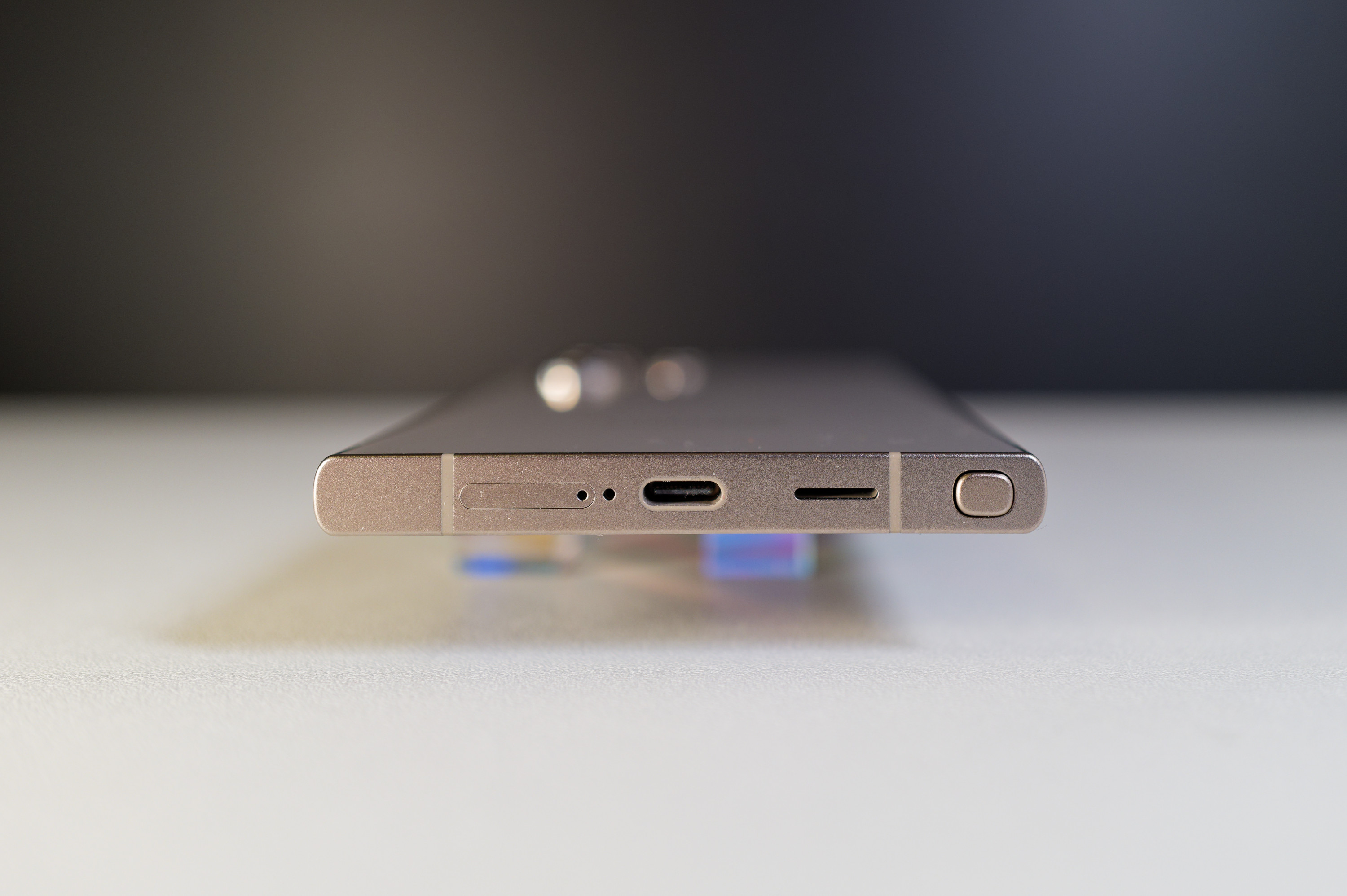 Samsung Galaxy S25 Ultra sẽ mỏng gọn chưa từng thấy