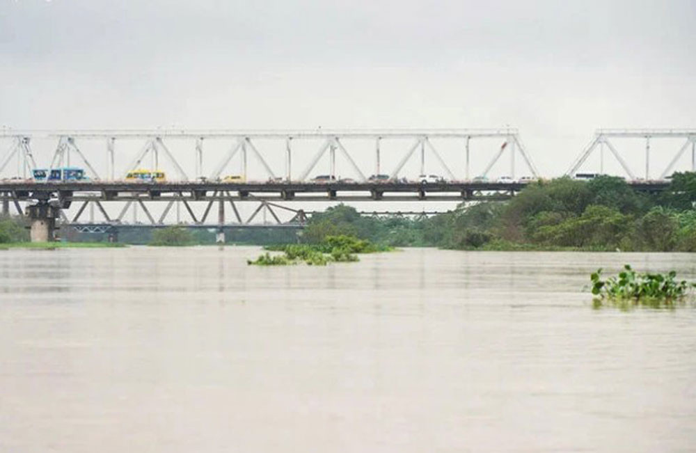 Lũ trên sông Hồng và nhiều sông ở miền Bắc đang xuống