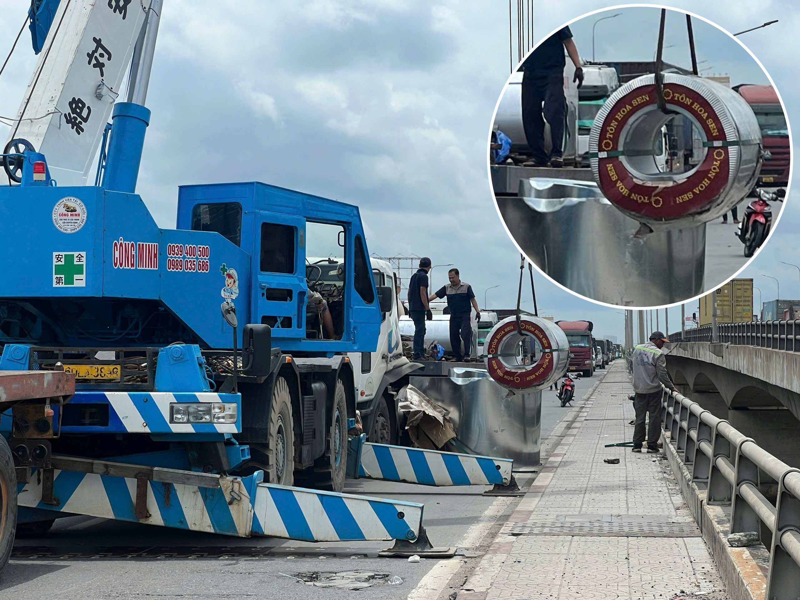 Cuộn thép hàng chục tấn rơi trên cầu Đồng Nai, quốc lộ 1 ùn tắc kéo dài