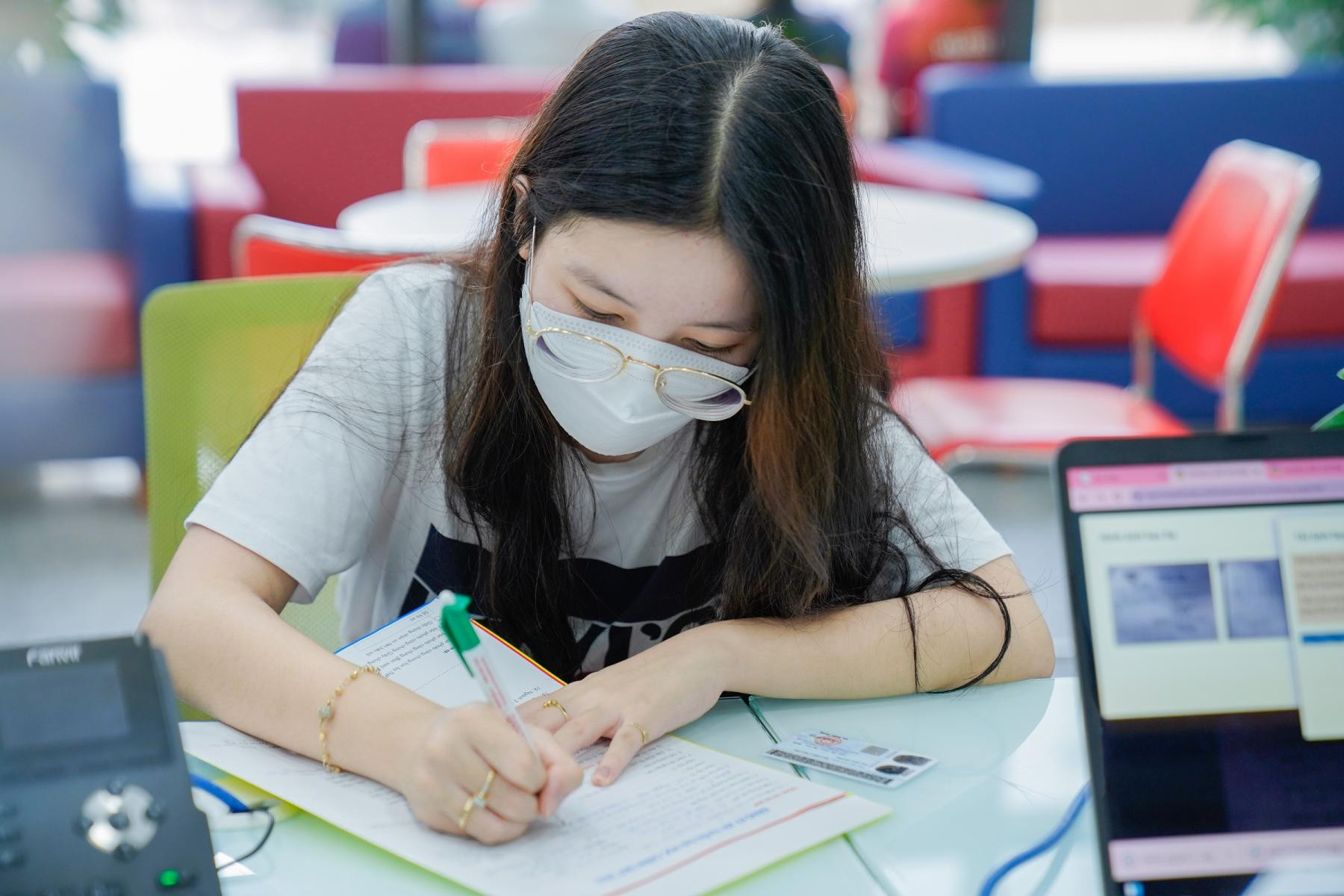 Nhiều trường đại học chật vật tuyển bổ sung