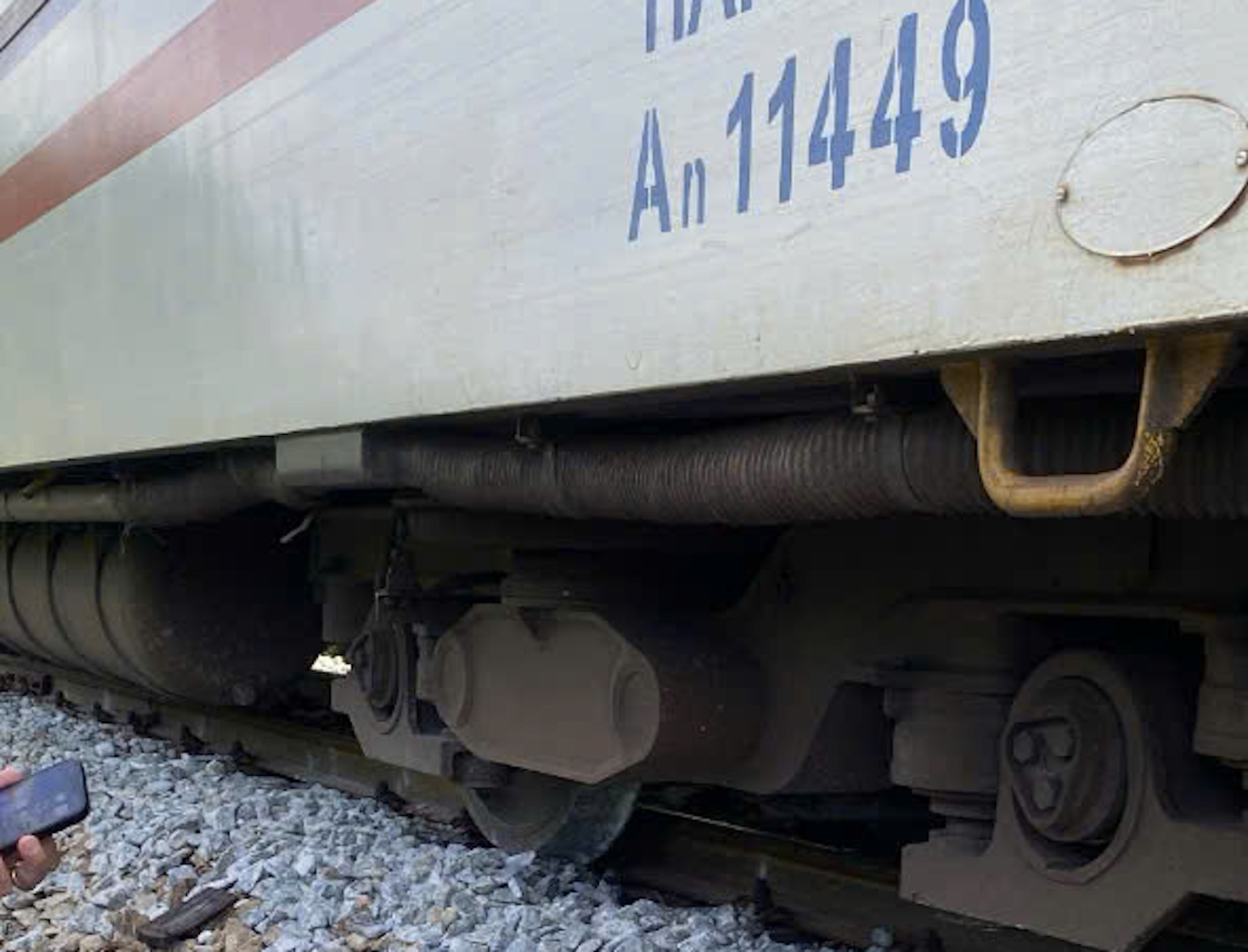 Tàu SE lại trật bánh ở Thừa Thiên - Huế, hơn 250 hành khách bị ảnh hưởng