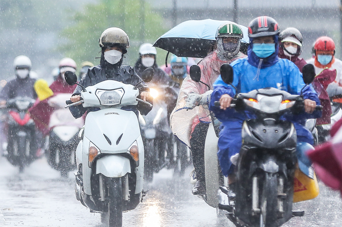 Tin mưa lớn ở miền Trung và dự báo thời tiết 10 ngày tới trên cả nước