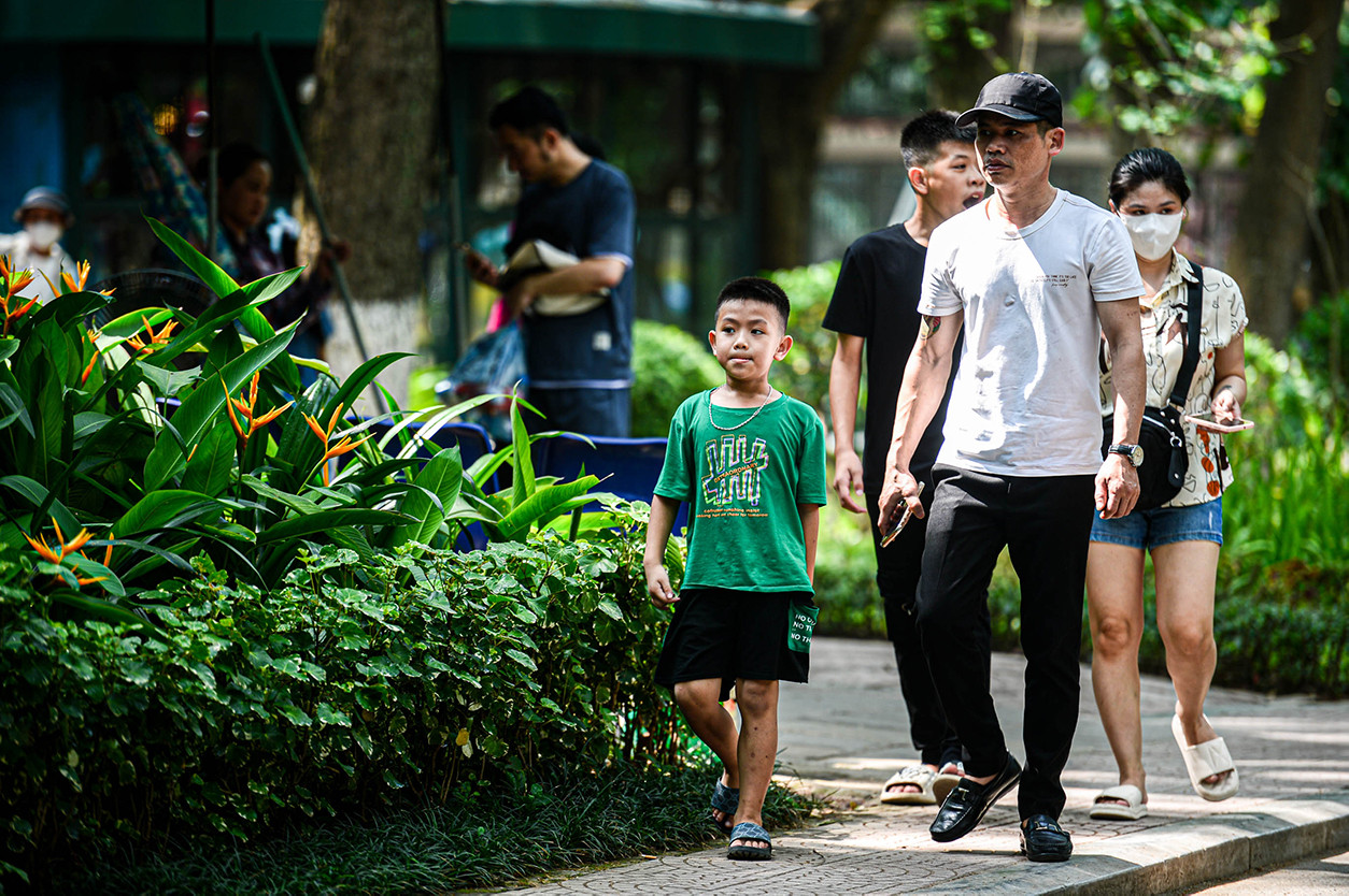 Dự báo thời tiết ngày 28/9: Miền Bắc nắng hanh, đêm mưa vài nơi