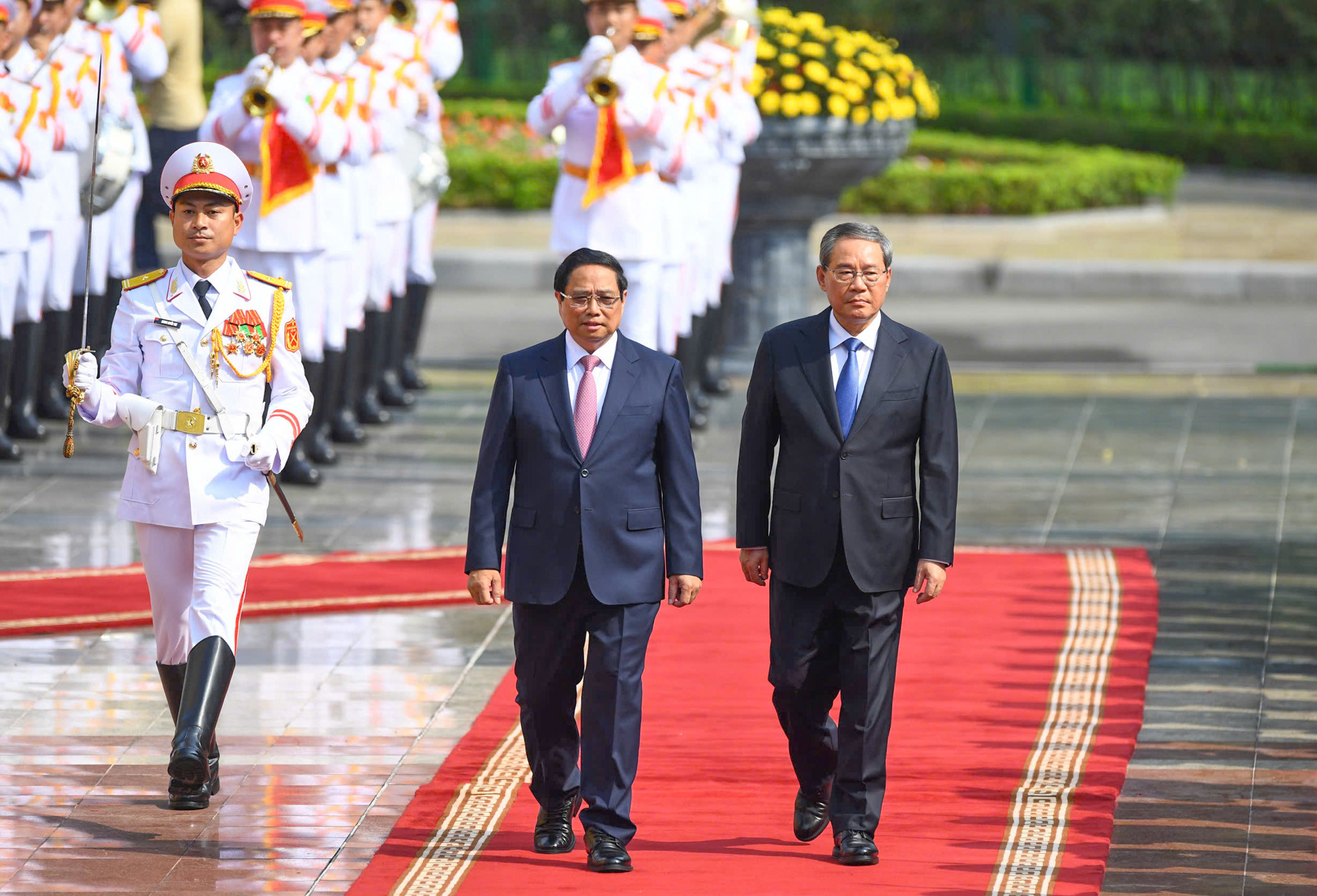 Thủ tướng Phạm Minh Chính chủ trì lễ đón Thủ tướng Trung Quốc Lý Cường