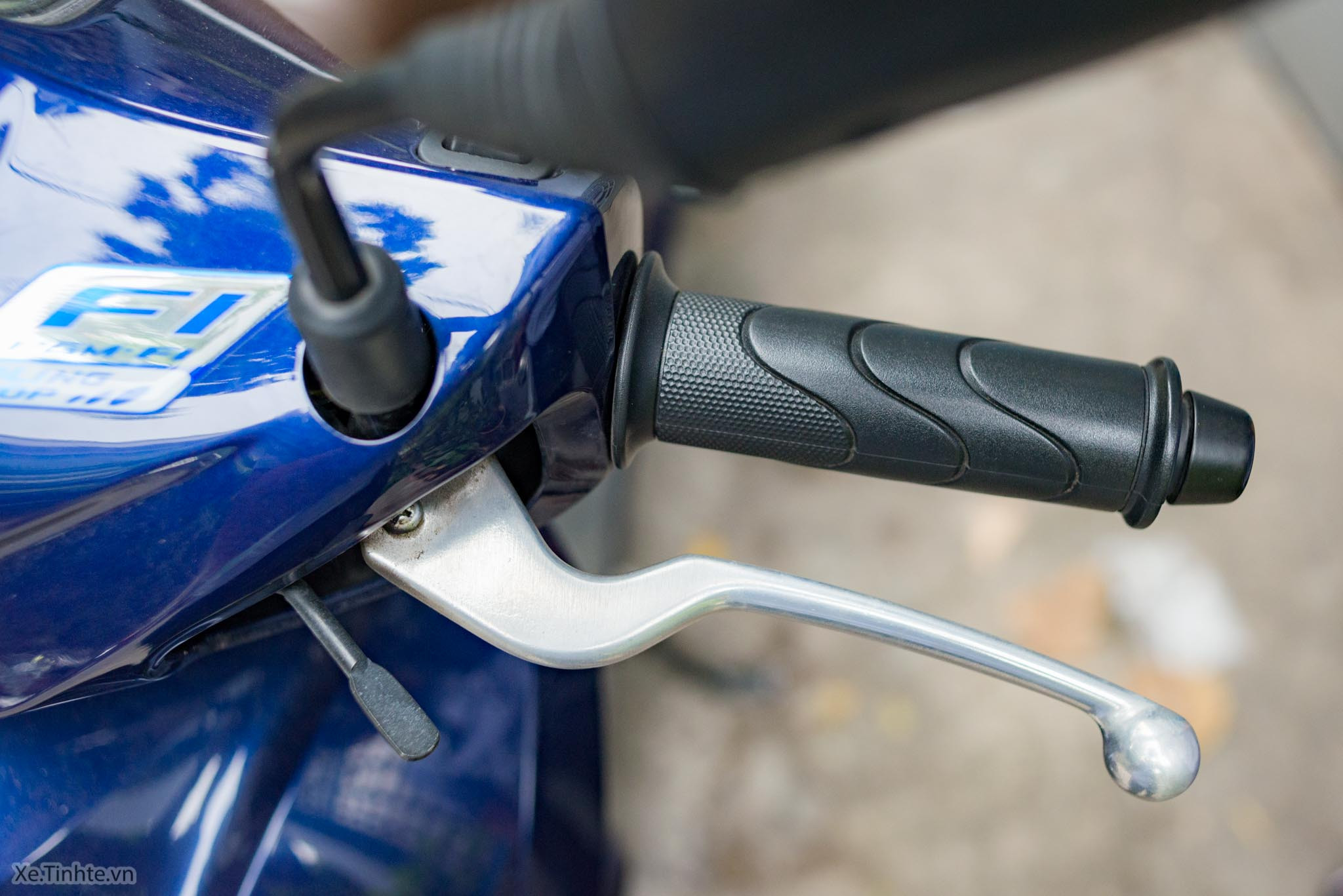 Công dụng bất ngờ của lẫy gạt sau phanh xe tay ga 