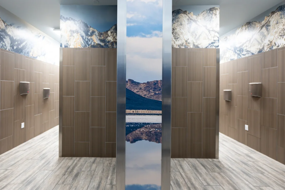 Bên trong 'Nhà vệ sinh công cộng tốt nhất nước Mỹ' năm 2024