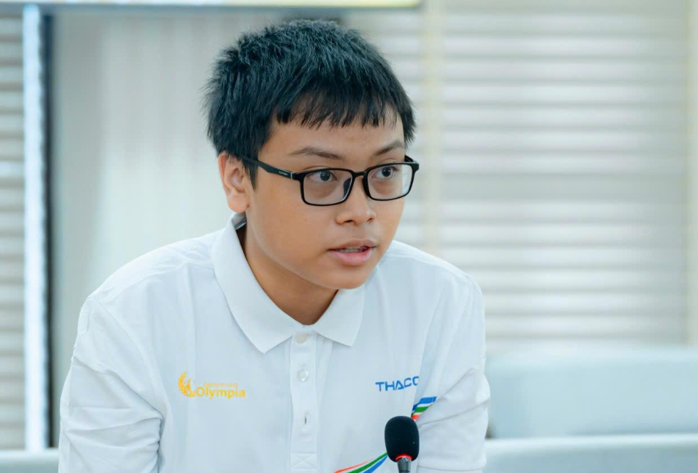 Quán quân Đường lên đỉnh Olympia 2024 muốn trở thành lập trình viên máy tính