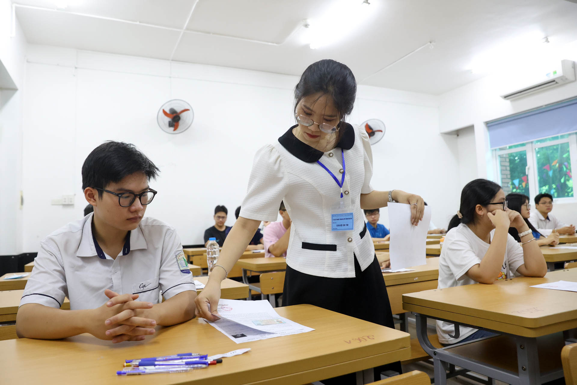 Đề minh hoạ 18 môn thi tốt nghiệp THPT 2025