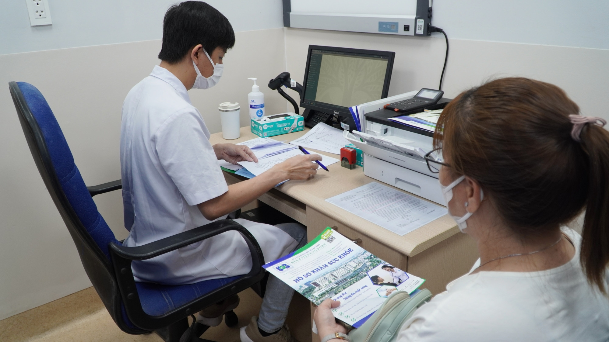 Hơn 2.000 phụ nữ được nhận suất tầm soát ung thư miễn phí