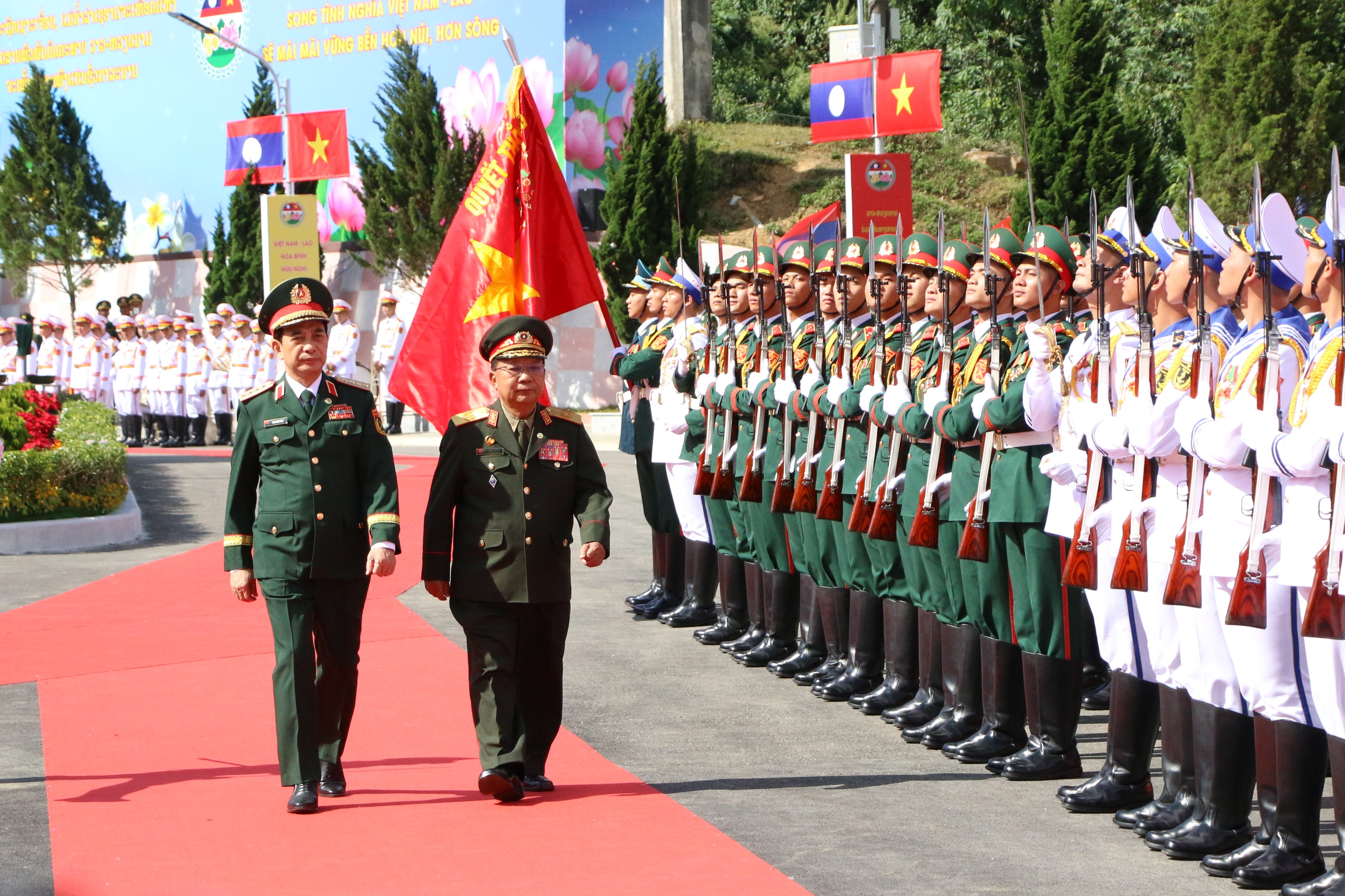 Giao lưu hữu nghị quốc phòng biên giới Việt Nam - Lào lần thứ 2