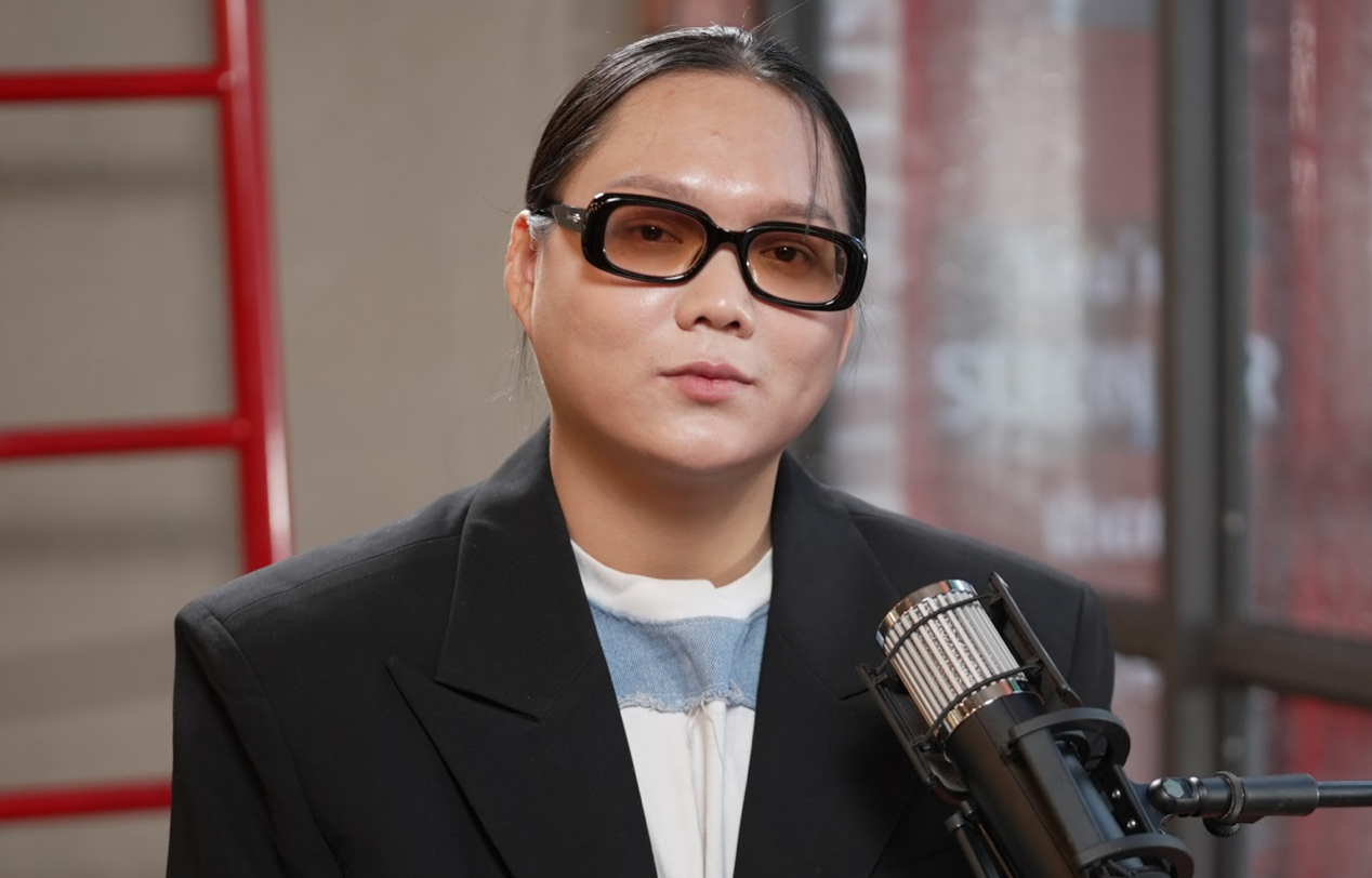 Phạm Thoại hé lộ cách livestream kiếm triệu USD, trải lòng về tuổi thơ nghèo khó