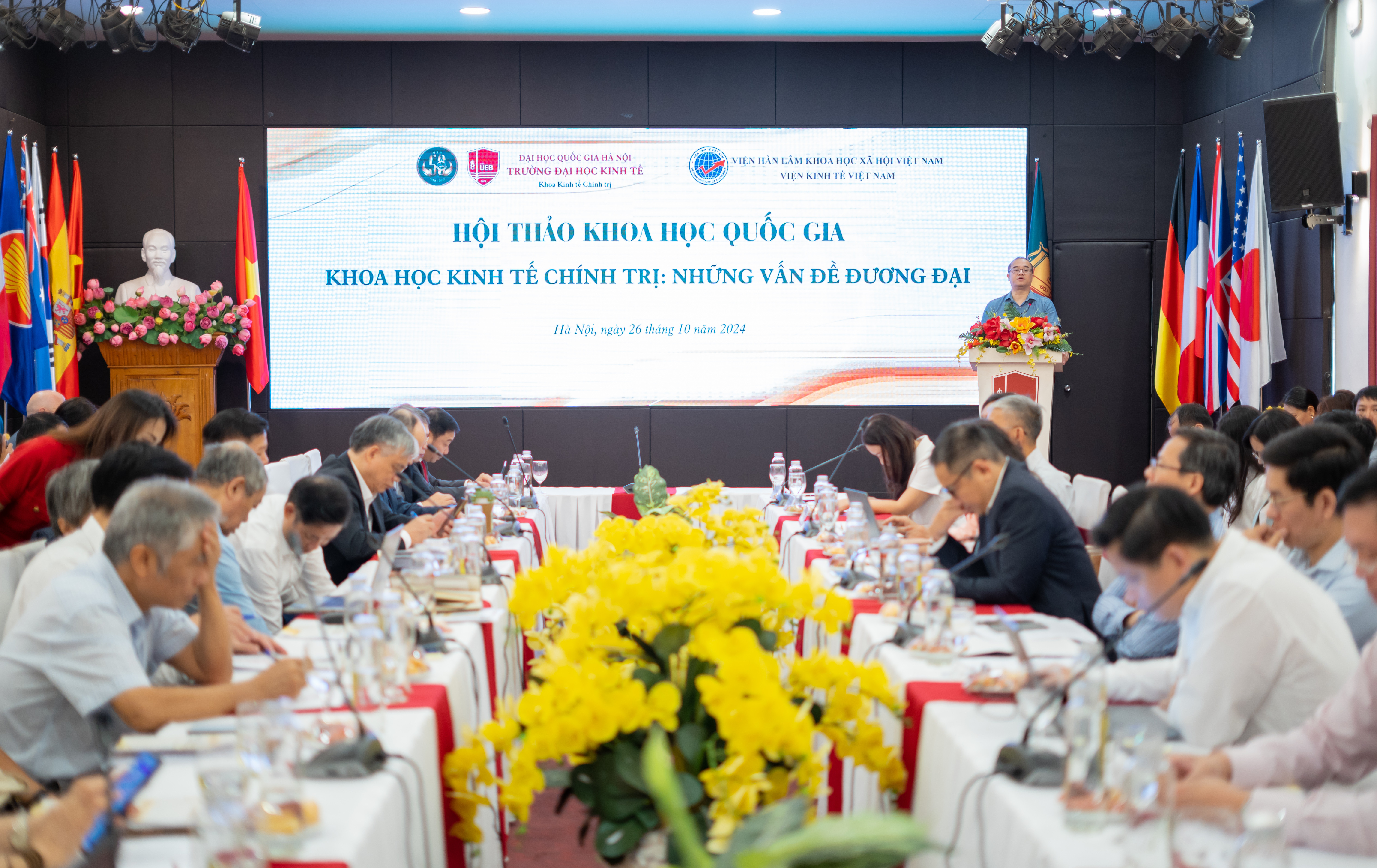 Hội thảo khoa học quốc gia về kinh tế chính trị - những vấn đề đương đại 