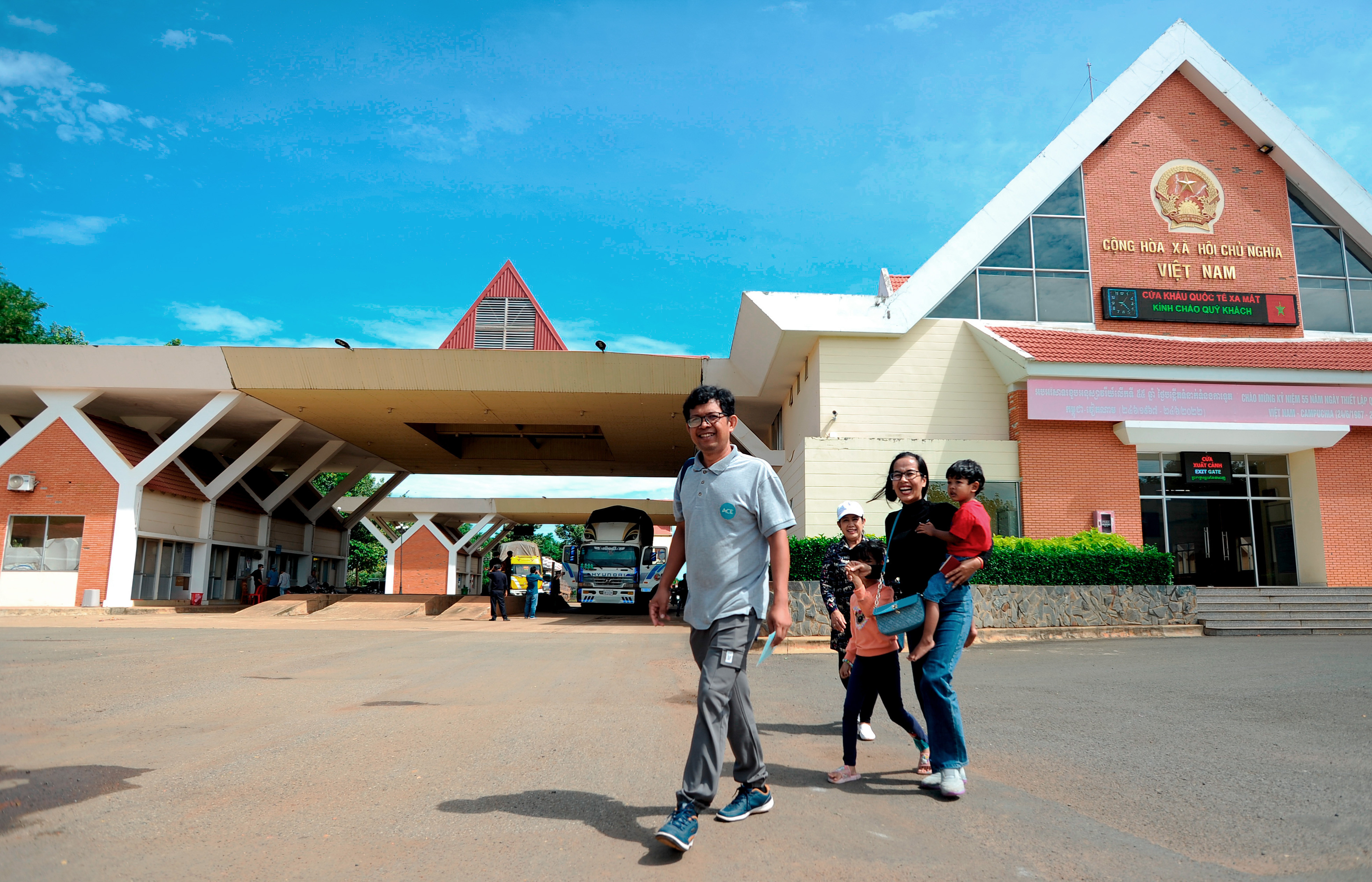 Bước chuyển kinh tế tại các cửa khẩu chiến lược thương mại biên giới Tây Ninh