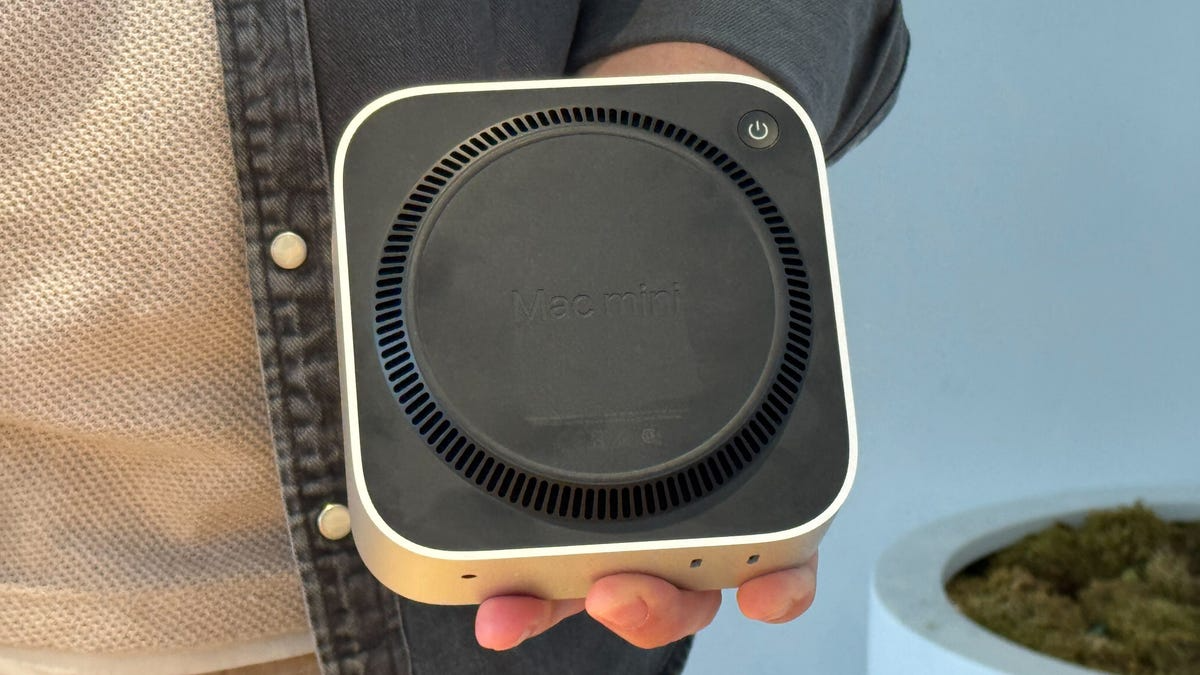 Dân mạng sáng tạo không tưởng để khắc chế điểm yếu số 1 của Mac Mini