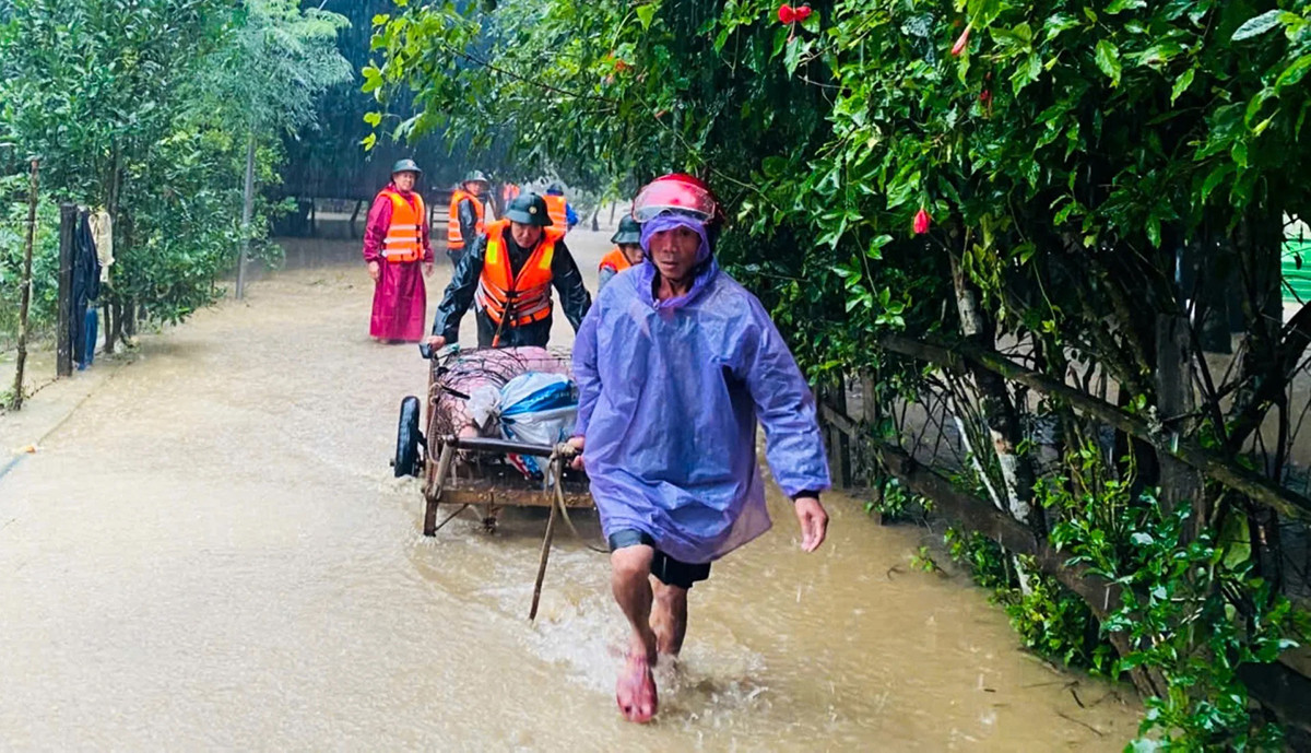 Đợt mưa tầm tã ở miền Trung khi nào giảm?