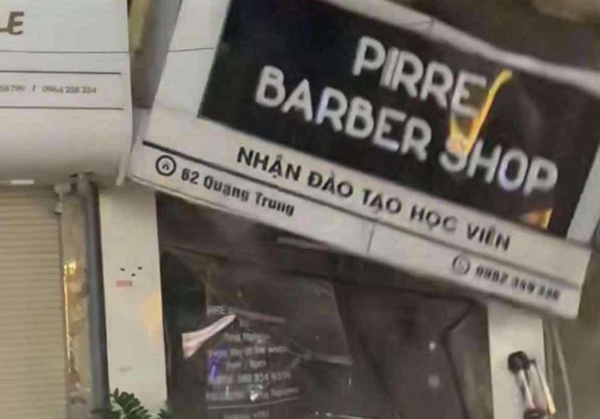 Đào móng xây dựng làm sập nhà hàng xóm ở Hà Nội