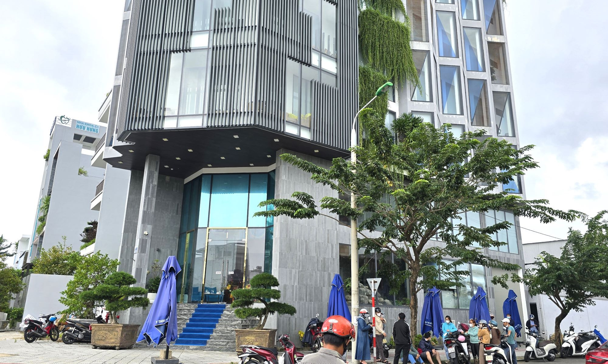 Hàng trăm khách hàng vây trụ sở Công ty GFDI đòi tiền