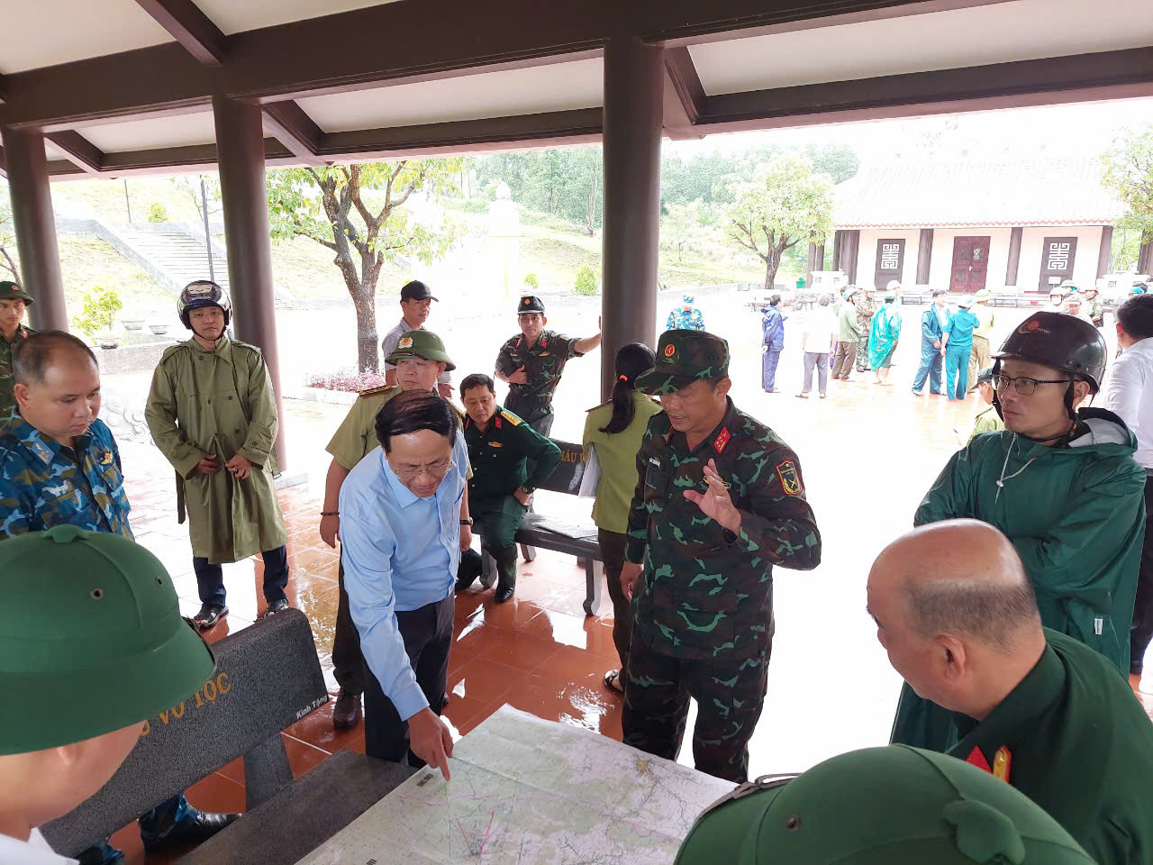 Đã liên lạc được với 2 phi công sau vụ máy bay quân sự rơi ở Bình Định