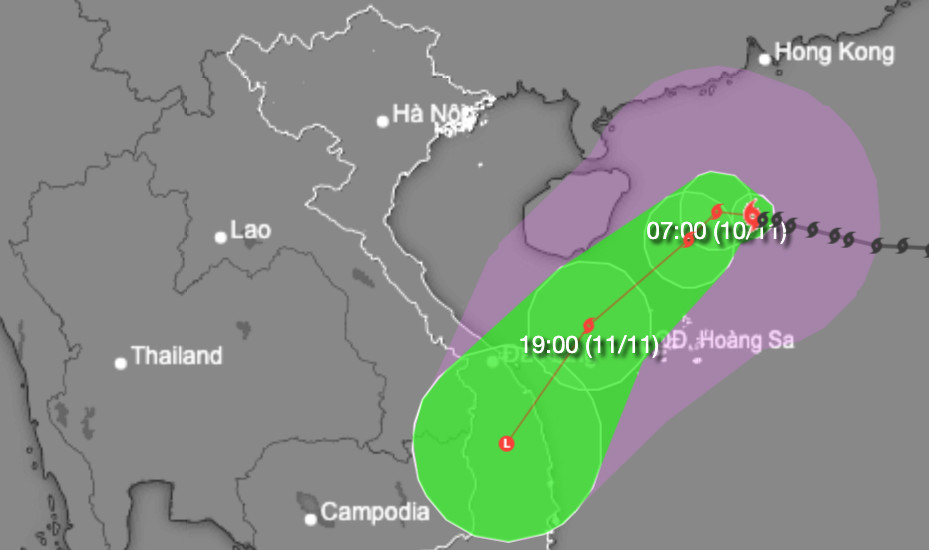 Bão số 7 tăng cấp trở lại sau gần hai ngày 'quần thảo' Biển Đông