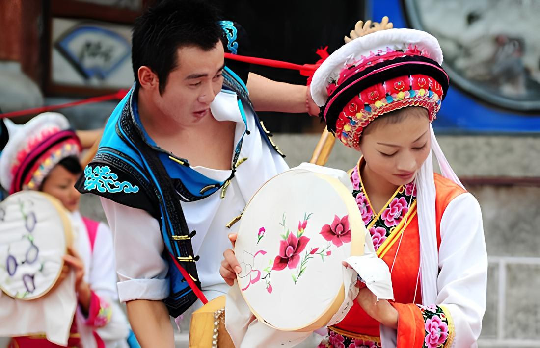 Phong tục cho phép nam, nữ công khai gặp gỡ tình cũ ở Trung Quốc