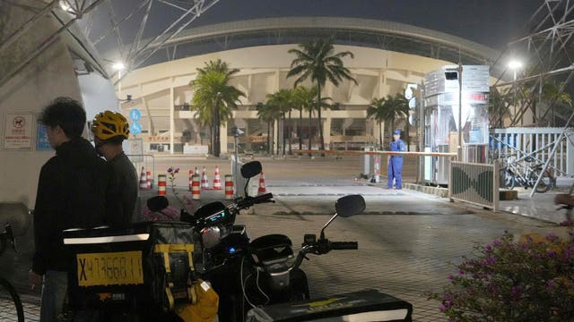 Xe đâm vào đám đông ở Trung Quốc, ít nhất 35 người chết