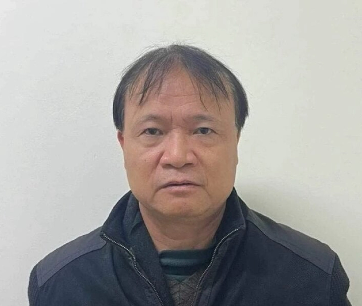 Cựu Thứ trưởng Công Thương cùng thuộc cấp bị cáo buộc nhận hối lộ 365.000 USD 