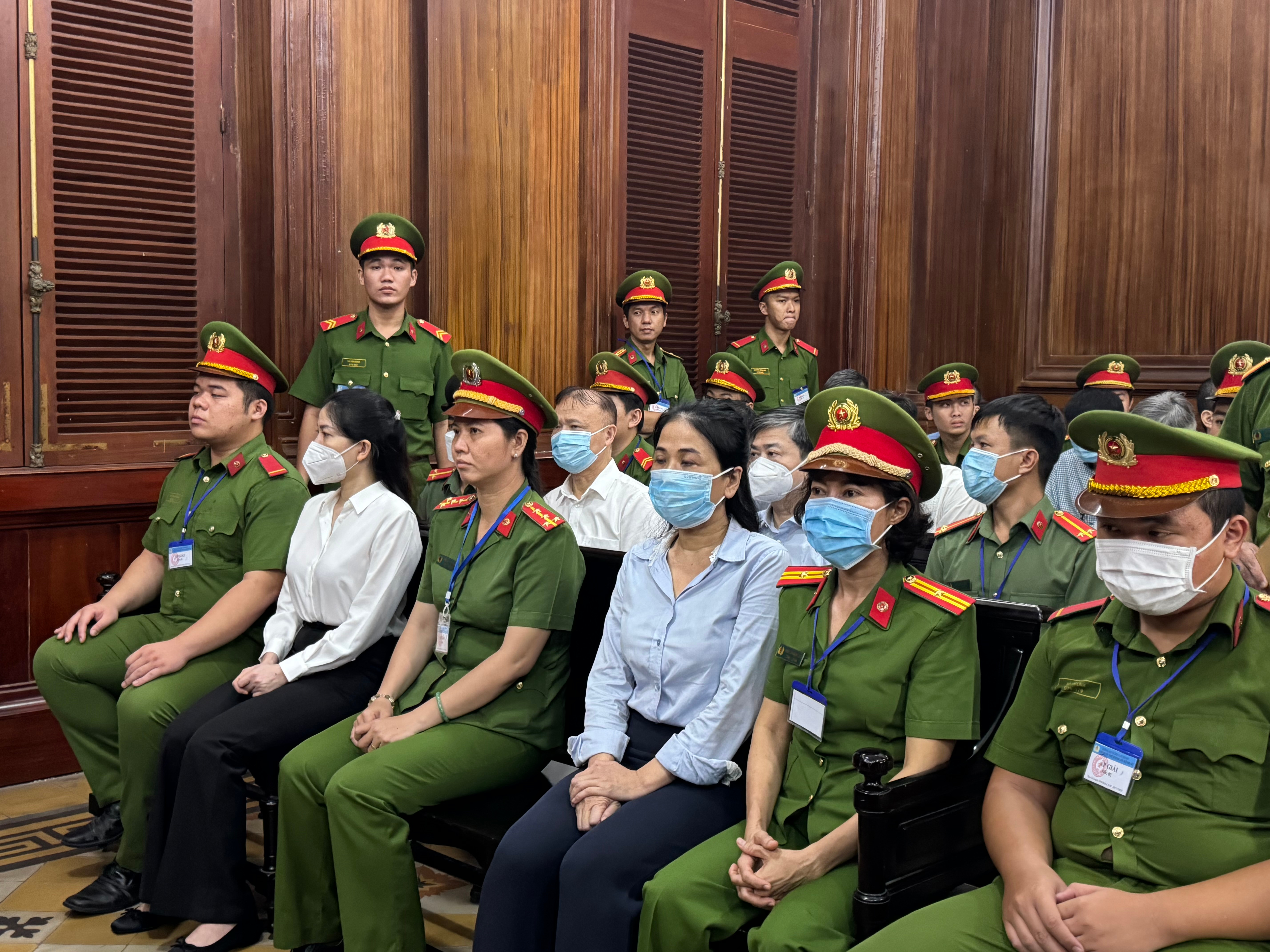 Xuyên Việt Oil không đủ điều kiện, cựu Vụ phó vẫn đề xuất cấp phép 