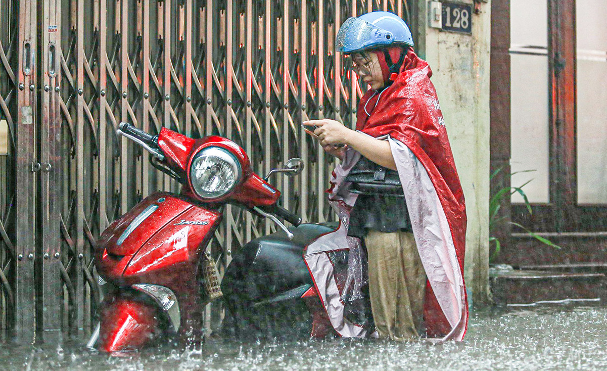 Dự báo thời tiết 10 ngày tới: Bắc Bộ đón không khí lạnh mạnh, Trung Bộ mưa lớn