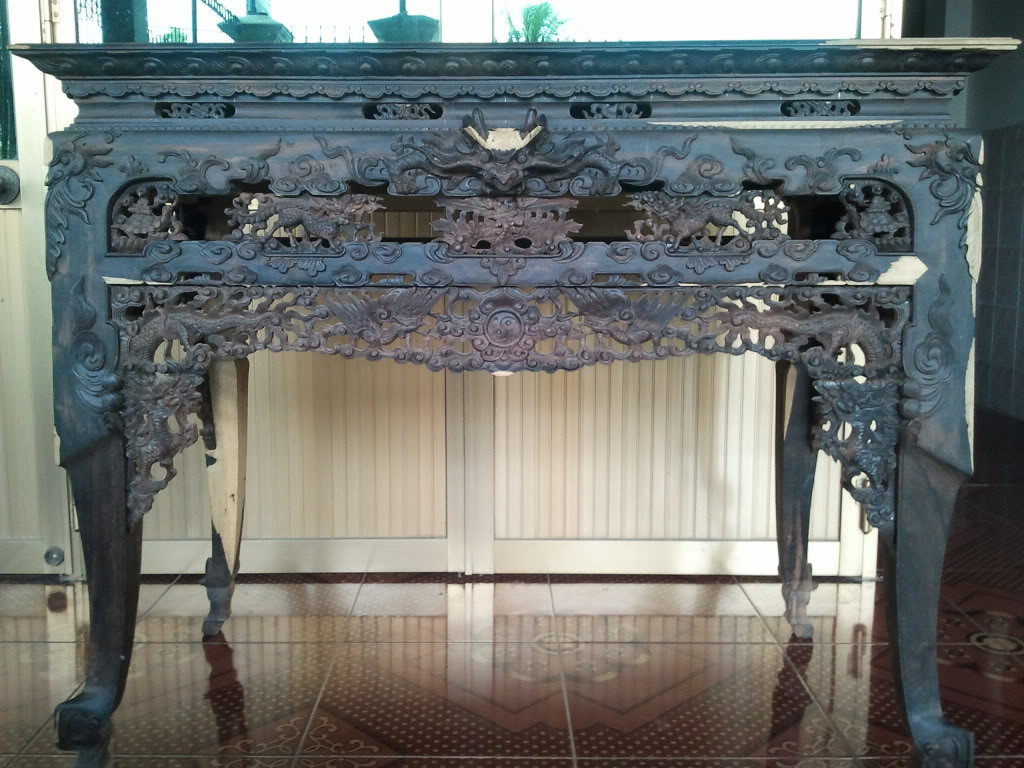 Thay bàn thờ mới, bàn thờ cũ xử lý thế nào?