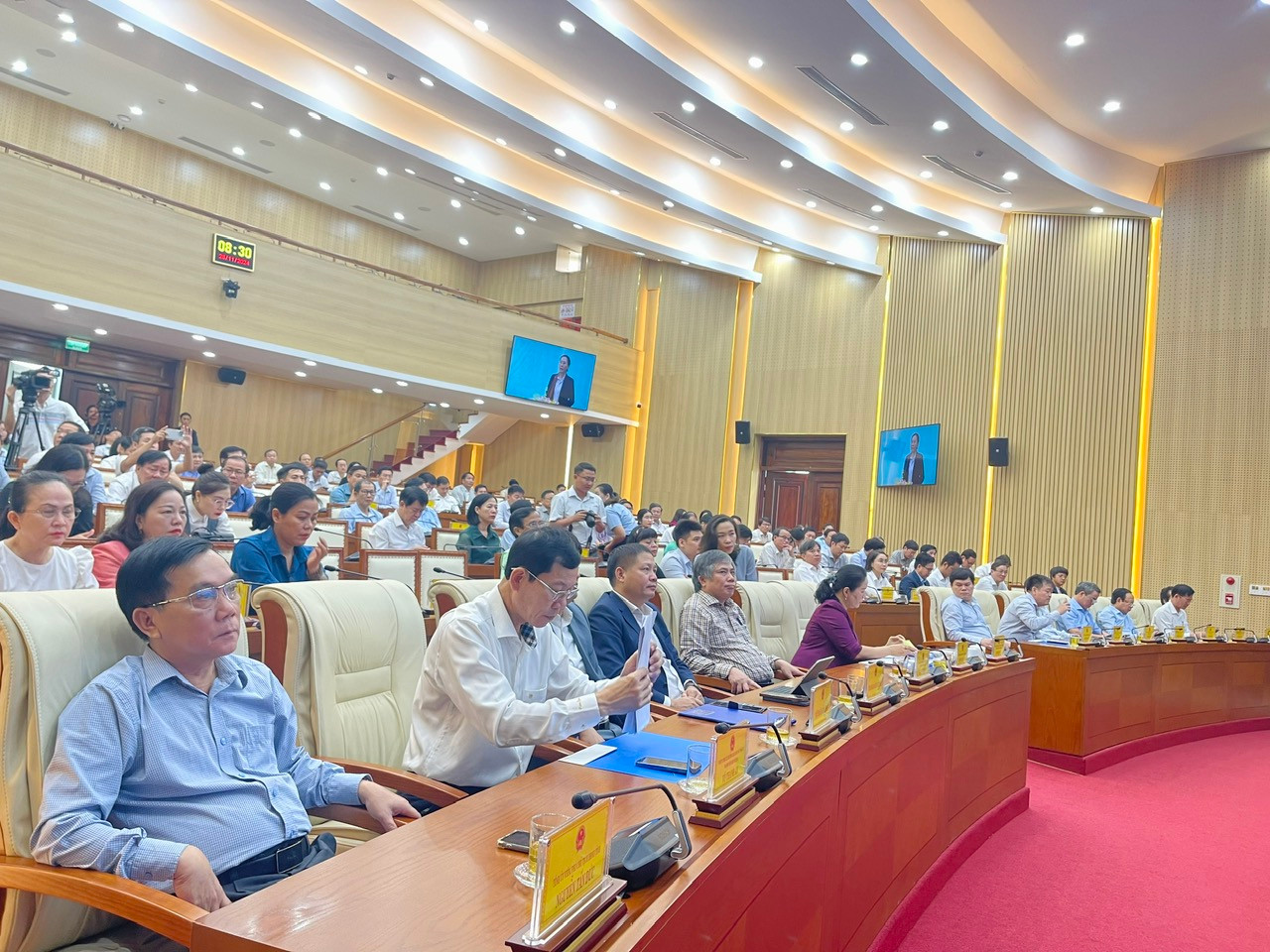 Ủng hộ hơn 242 tỷ đồng xóa nhà tạm, dột nát ở Quảng Ngãi