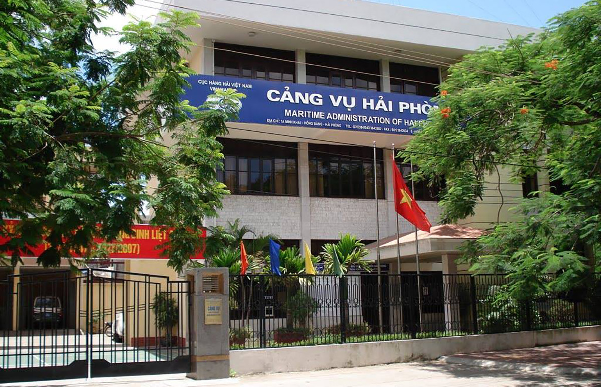 Khởi tố 2 cán bộ Cảng vụ Hàng hải Hải Phòng tội nhận hối lộ
