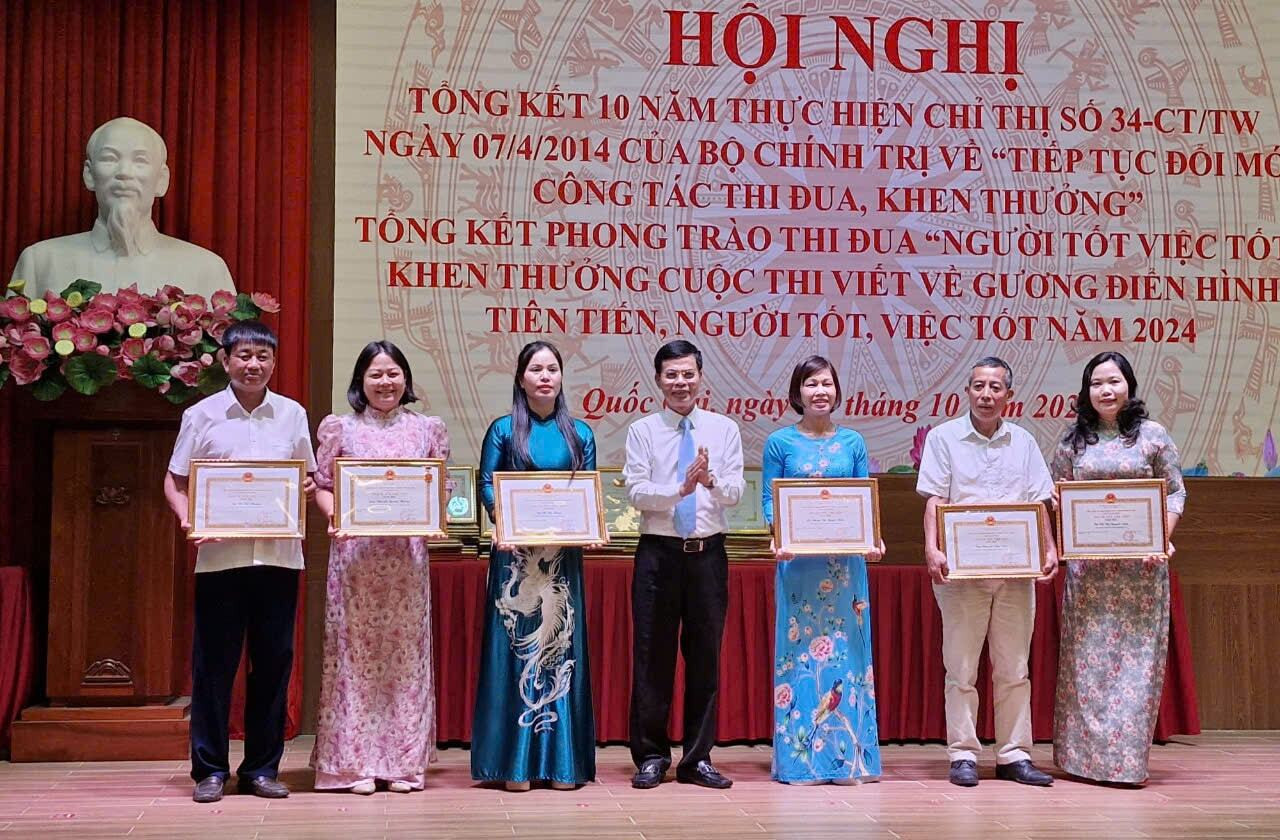 Hà Nội tặng danh hiệu 'Người tốt, việc tốt' cho 25 cá nhân