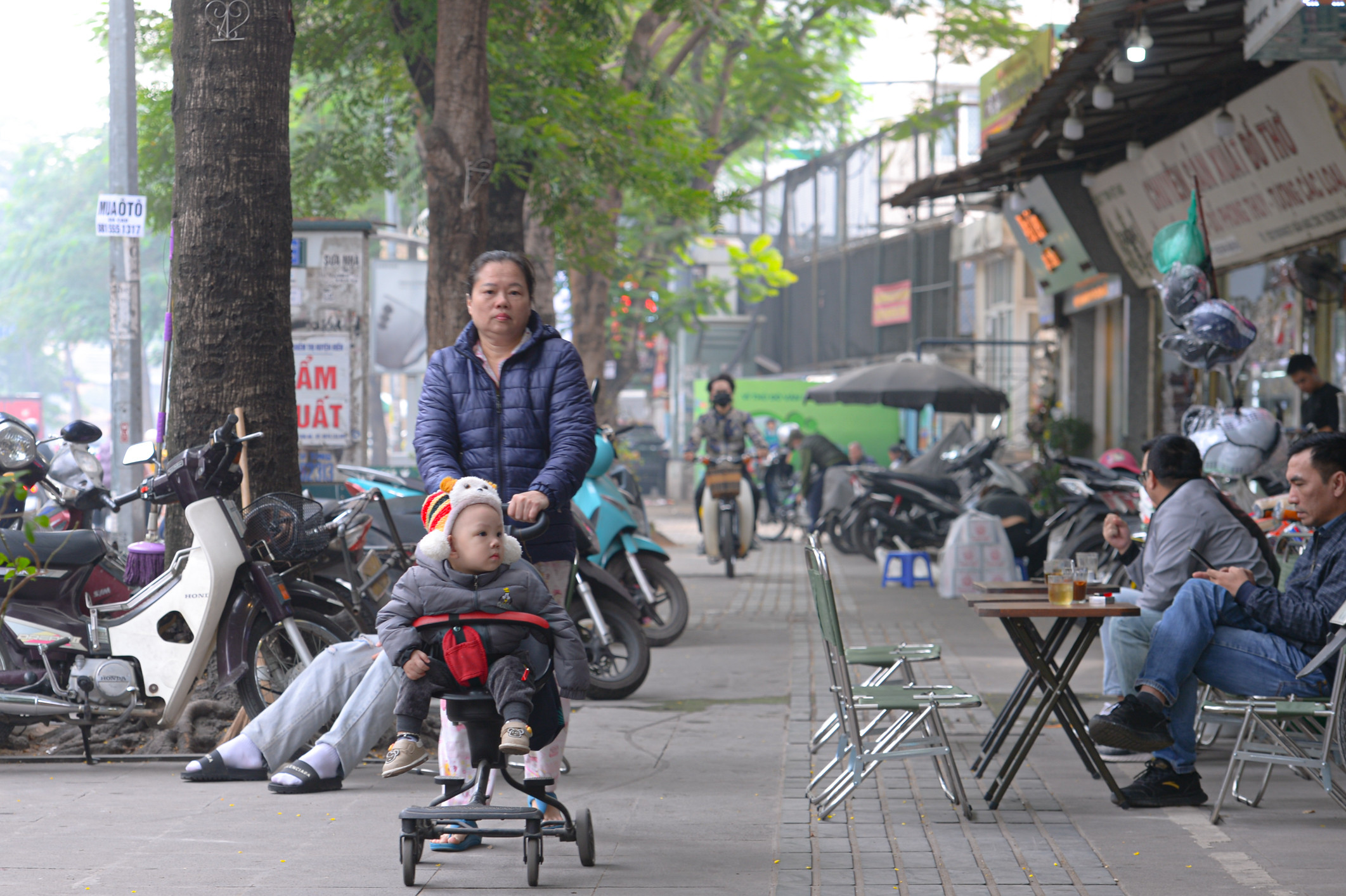 Hiện trạng các tuyến phố dự kiến cho thuê vỉa hè ở Hà Nội