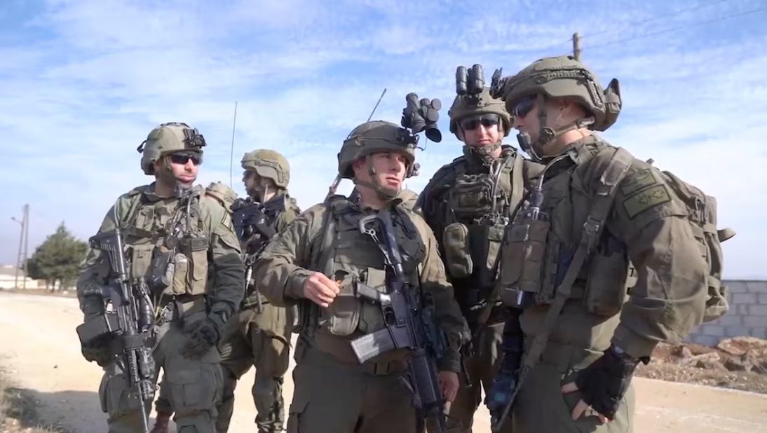 Israel đột kích vùng đệm Syria, cách Damascus chỉ 25 km