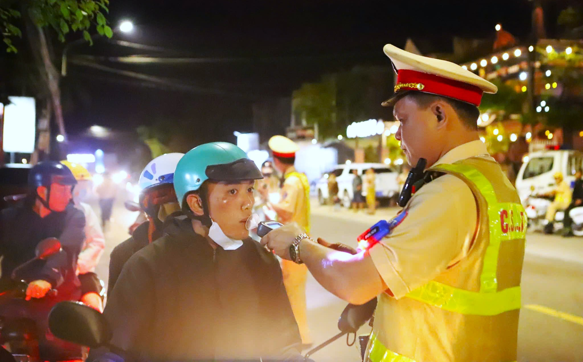 Bình Định: 60.591 trường hợp vi phạm giao thông, tước hơn 9.200 giấy phép lái xe