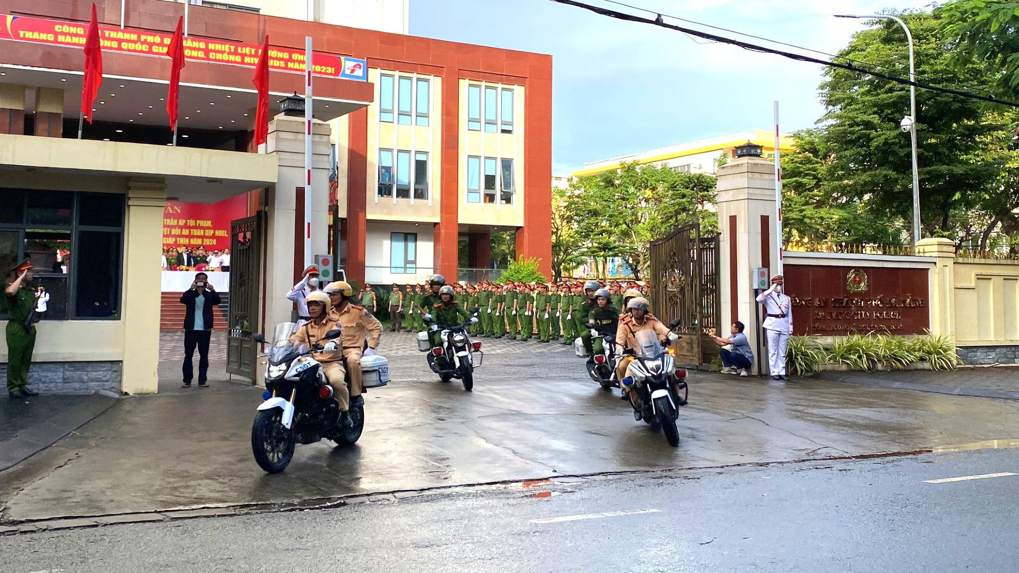 Theo quy định mới, chạy xe dung tích xi lanh 175cm3 cần bằng hạng nào?