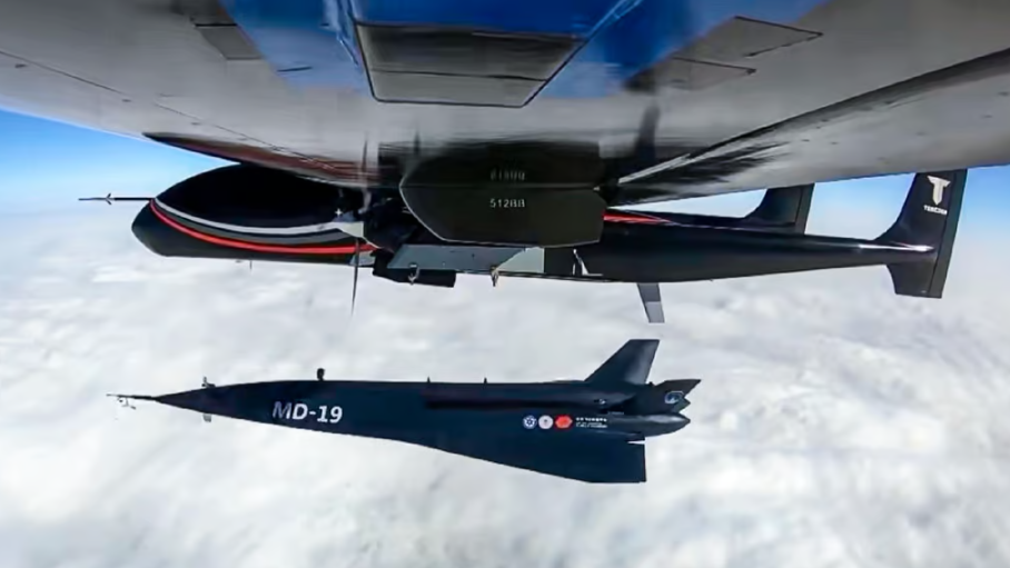 Trung Quốc lần đầu công bố video thử nghiệm UAV siêu thanh