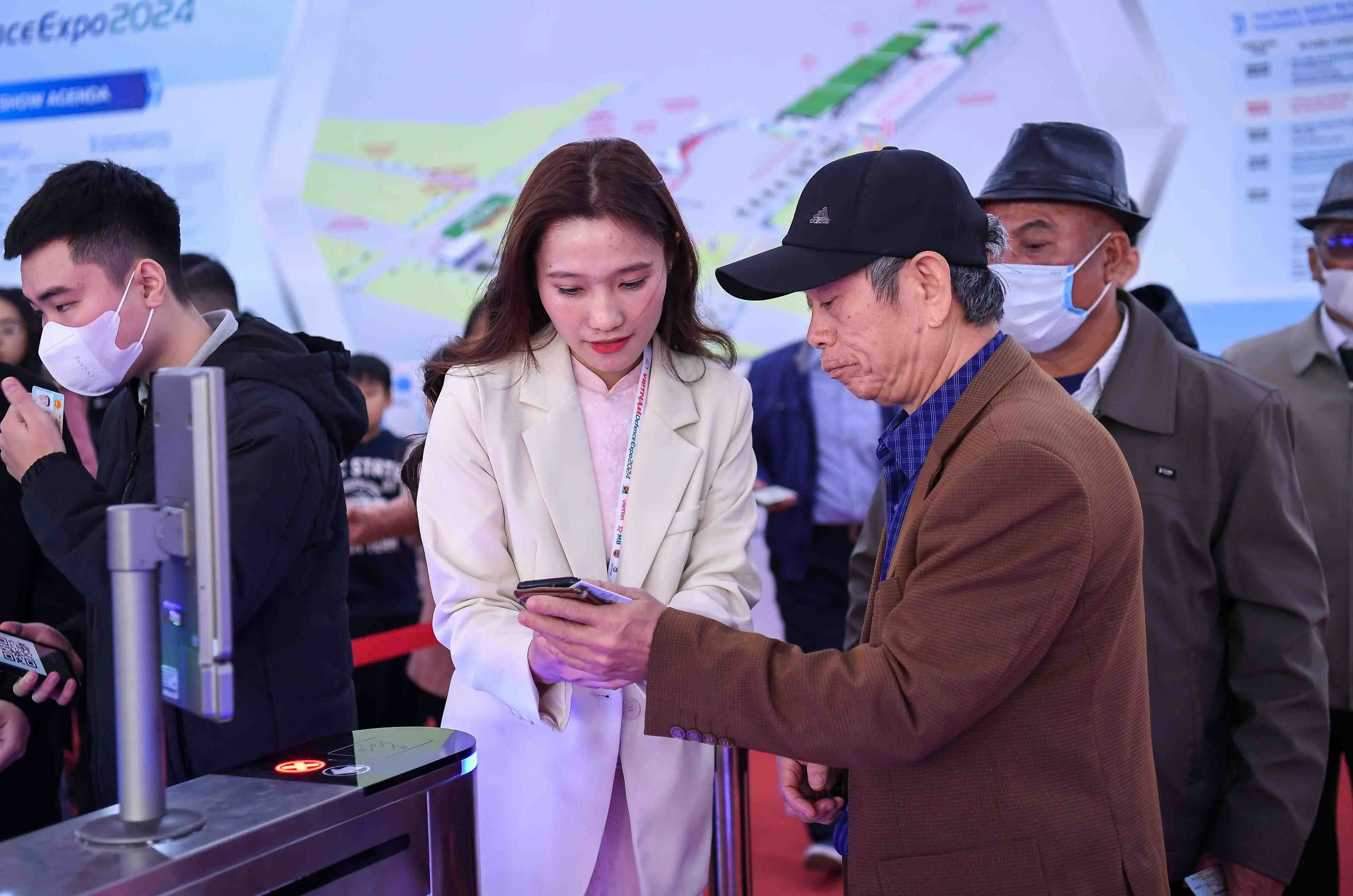 Gần 100.000 người đăng ký tham quan Triển lãm Quốc phòng quốc tế 2024