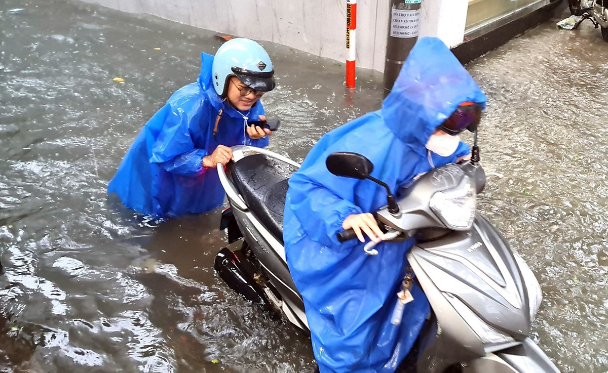 Từ đêm mai 23/12, miền Trung hứng đợt mưa lớn trong hai ngày