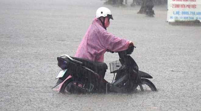 Trung Bộ dự báo mưa xối xả, vùng núi cao Bắc Bộ khả năng xảy ra băng giá