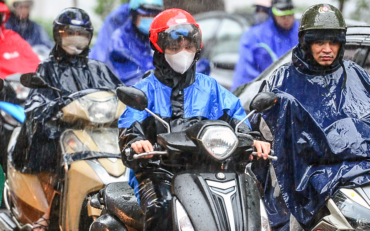 Dự báo thời tiết 27/12: Bắc Bộ đón không khí lạnh tăng cường, Trung Bộ mưa lớn