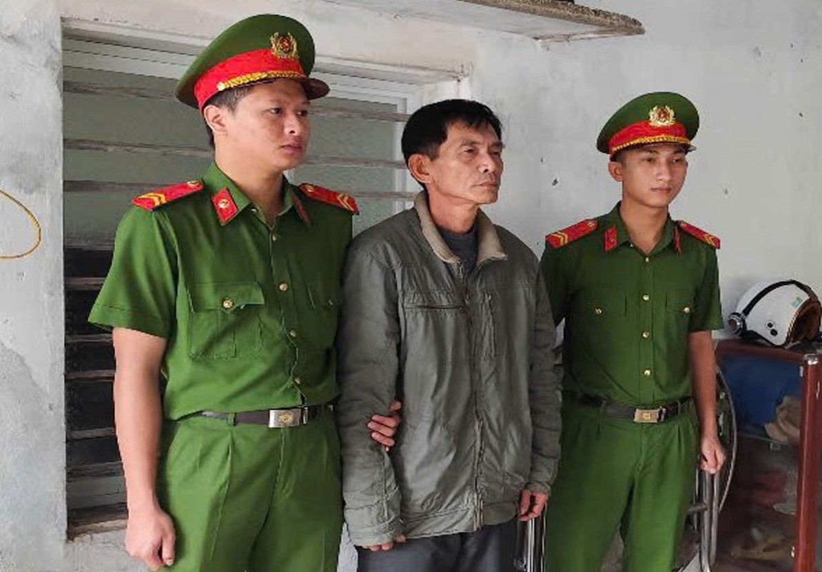 Lên mạng đặt làm giả giấy tờ ô tô, siêu lừa đảo đem bán xe cho nhiều người