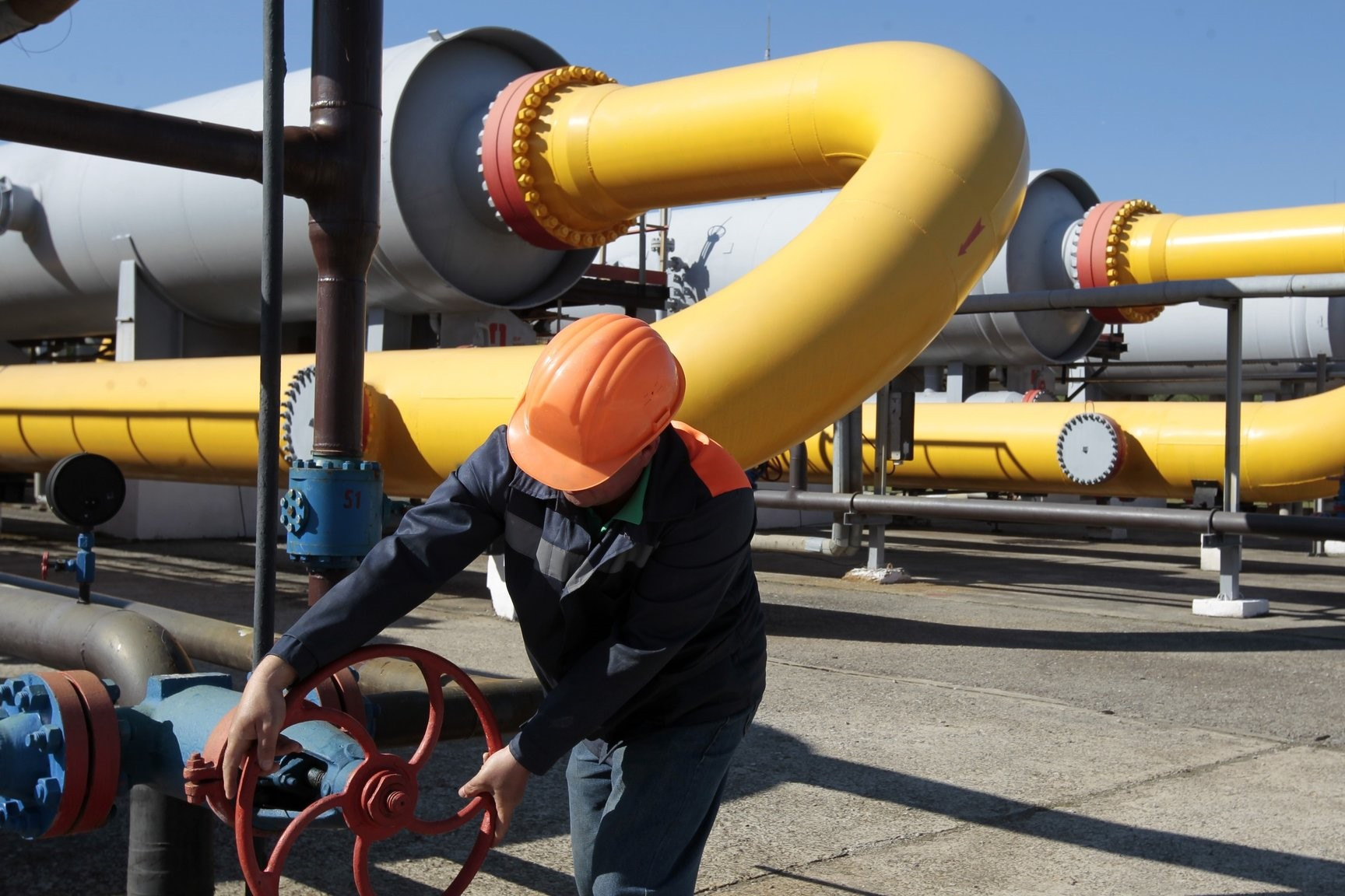 Ukraine khóa van đường ống trung chuyển khí đốt cuối cùng từ Nga sang châu Âu