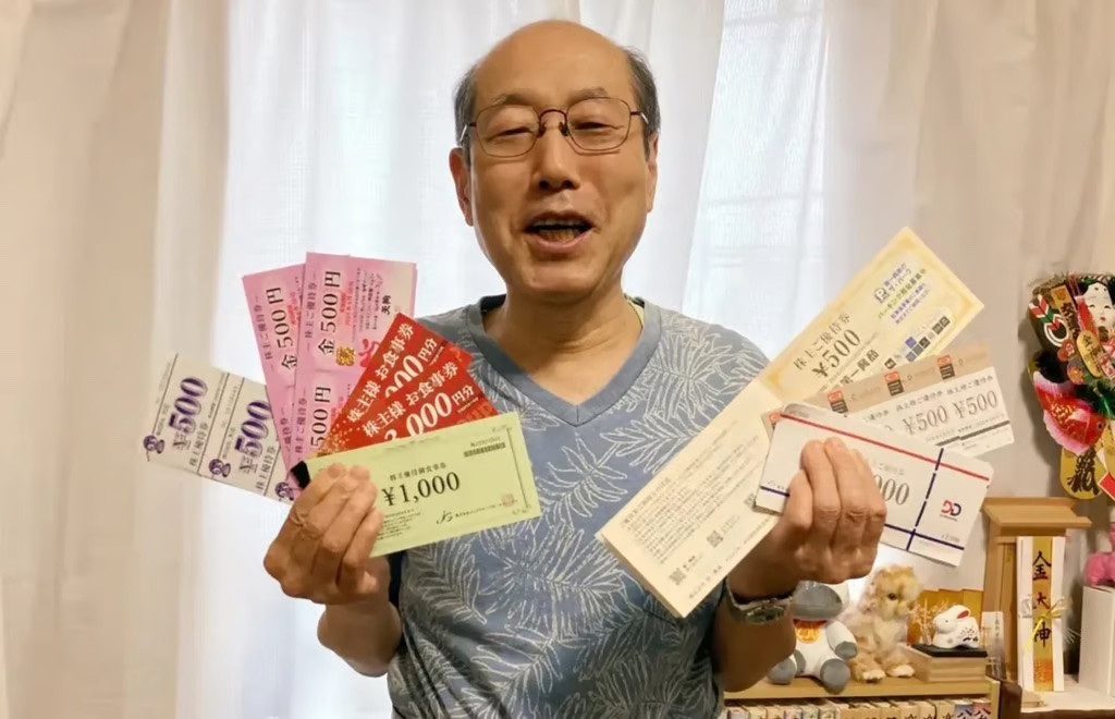 Người đàn ông có gần 100 tỷ đồng nhưng chỉ sống bằng phiếu giảm giá, miễn phí 