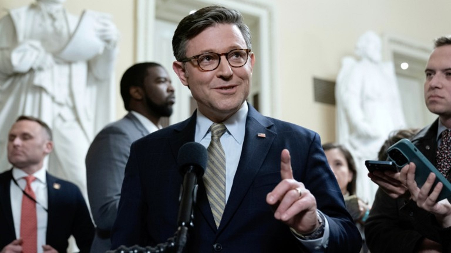 Ông Mike Johnson tái đắc cử chủ tịch Hạ viện Mỹ