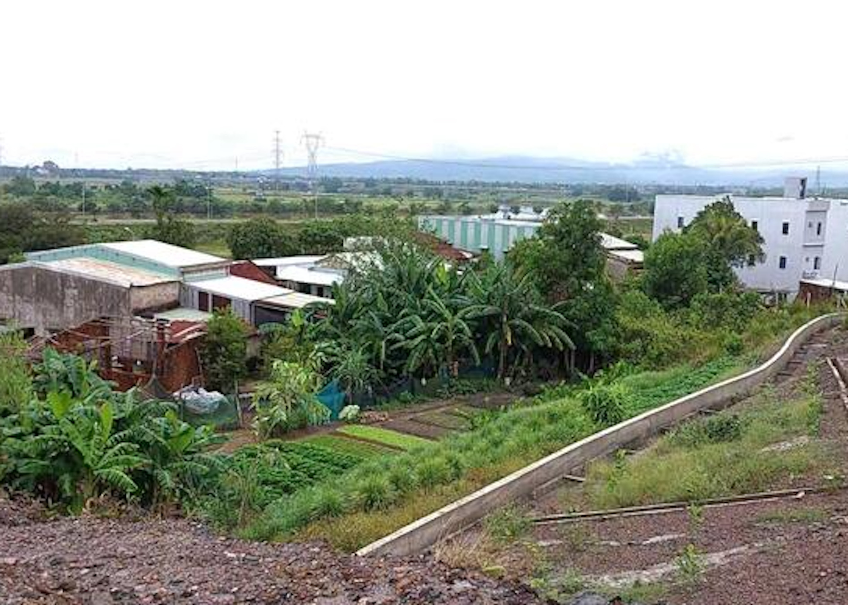 Đất không có đường đi được phép tách thửa? 